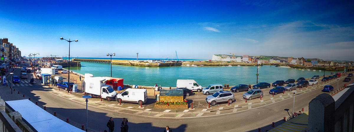 Pollo PLC-488M-AI-PN-IR3/PM 8 Megapixel Quad-Directional Panoramic Network Camera — wide panoramic harbour view captured by the camera